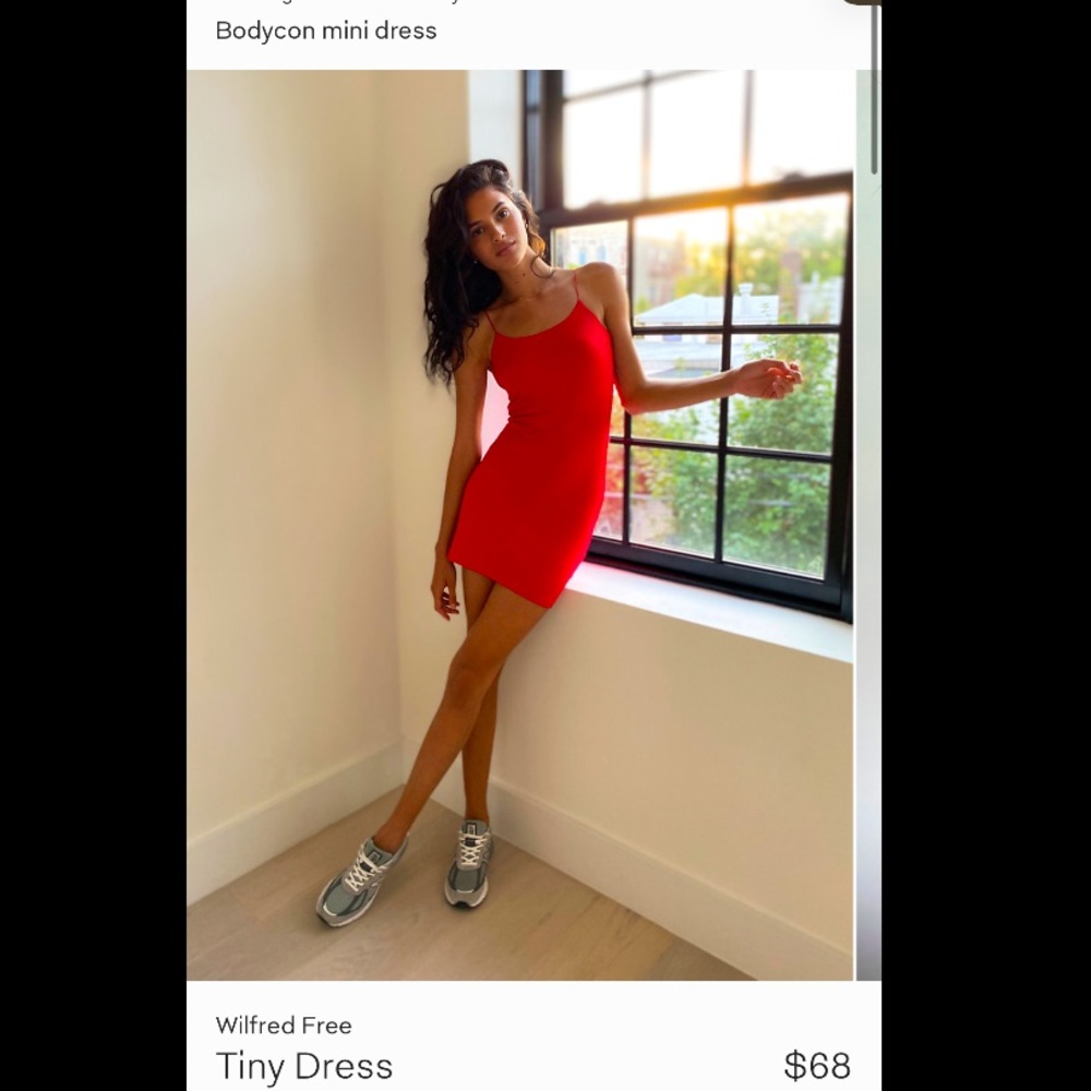Wilfred Free body con dress. BNWT. Fits like a S